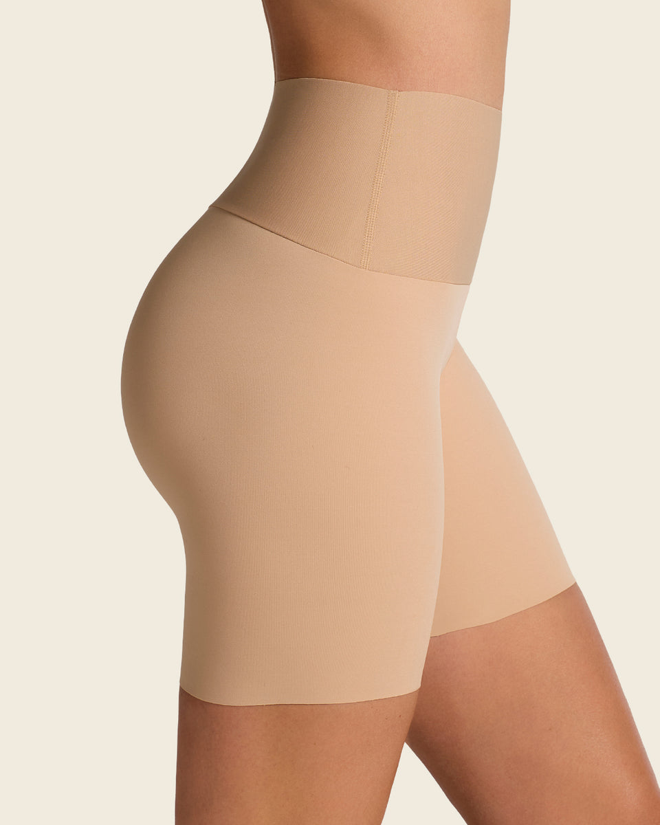 Short de control moderado aspecto invisible con fajón antideslizante